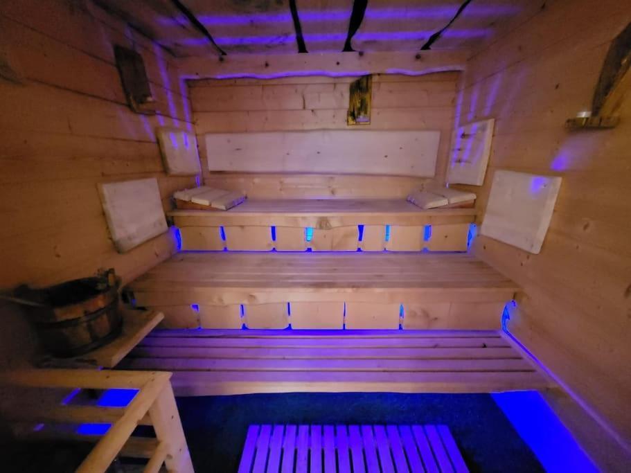 Holiday home Casa Royal - Schoenes Blockhaus Mit Aussensauna Und Bade-bottich *